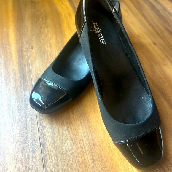 Flex Step Shoes - NWOT Black Patent Wedges Ladies Shoes Size 8M​​​​​